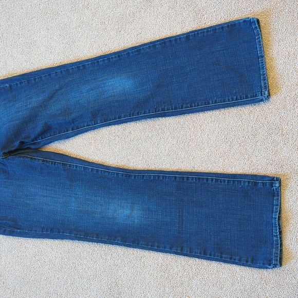 Levi's Classic Boot Cut Women's Jeans, Medium Wash, size 8 - Picture 8 of 8